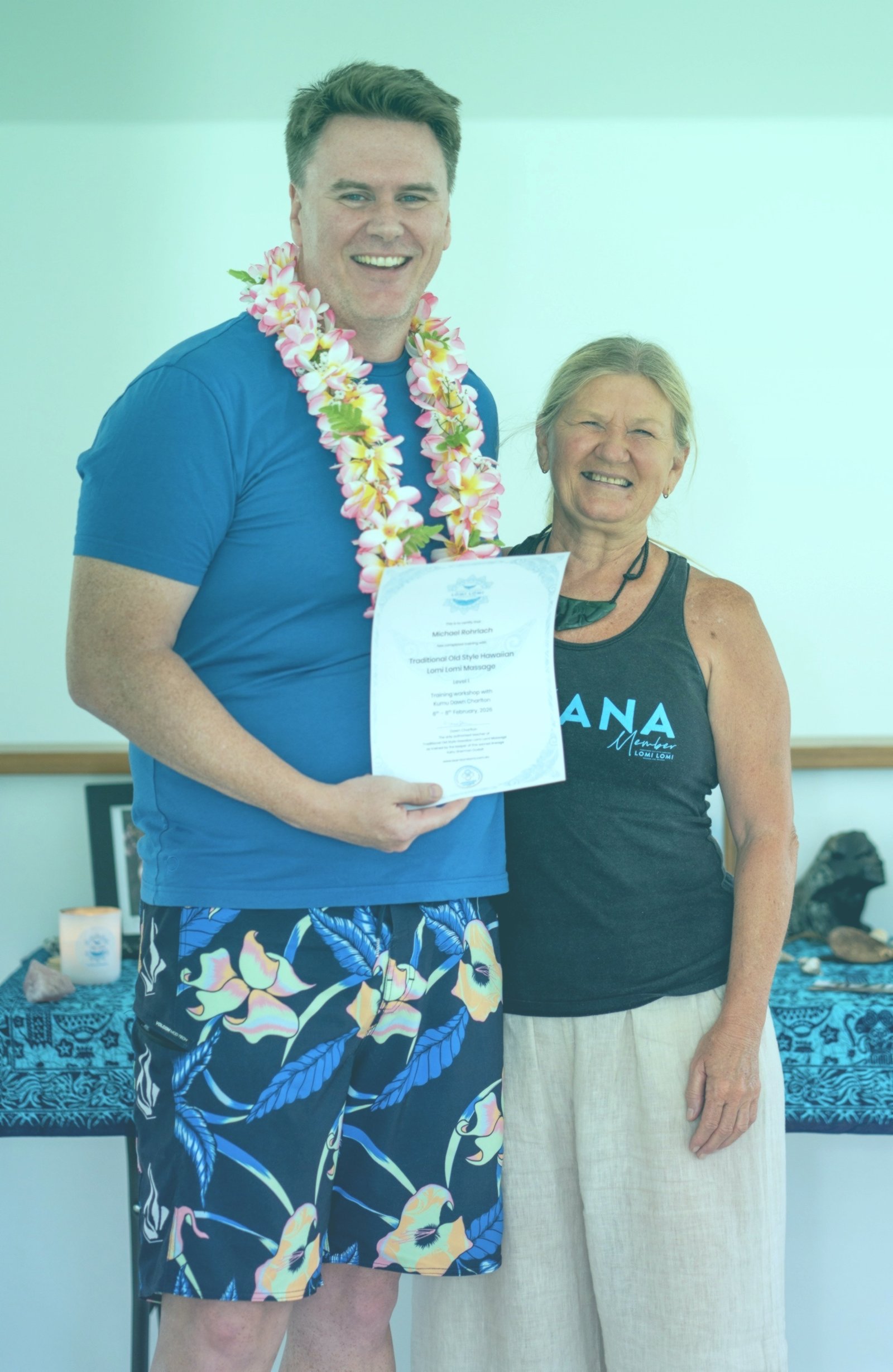 Certified Lomi Lomi massage practitioner